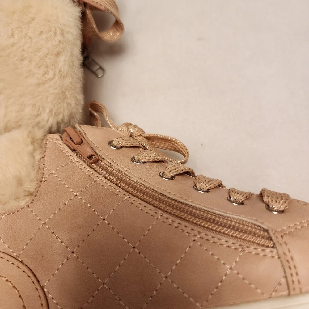 Dolce Vita Light Pink Girls Fur Hightop Sneakers NWOT Girls 5 - Picture 8 of 10